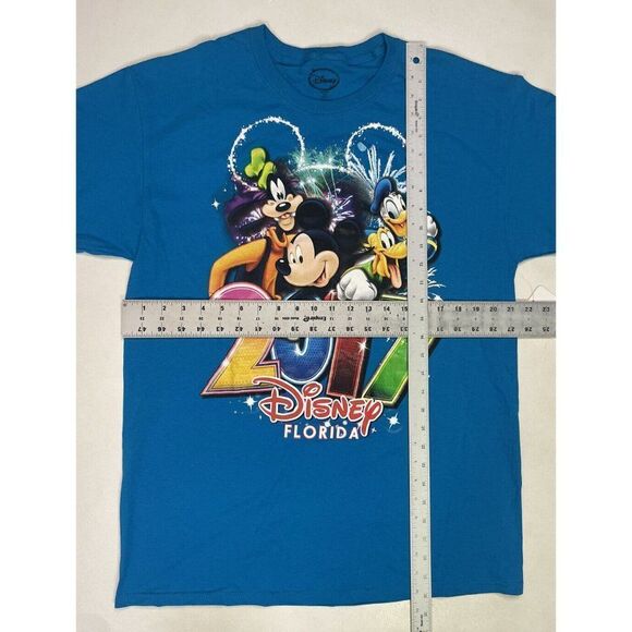 Walt Disney World 2017 Mickey Mouse And Friends Graphic T-shirt Men Large NWT - Picture 6 of 6